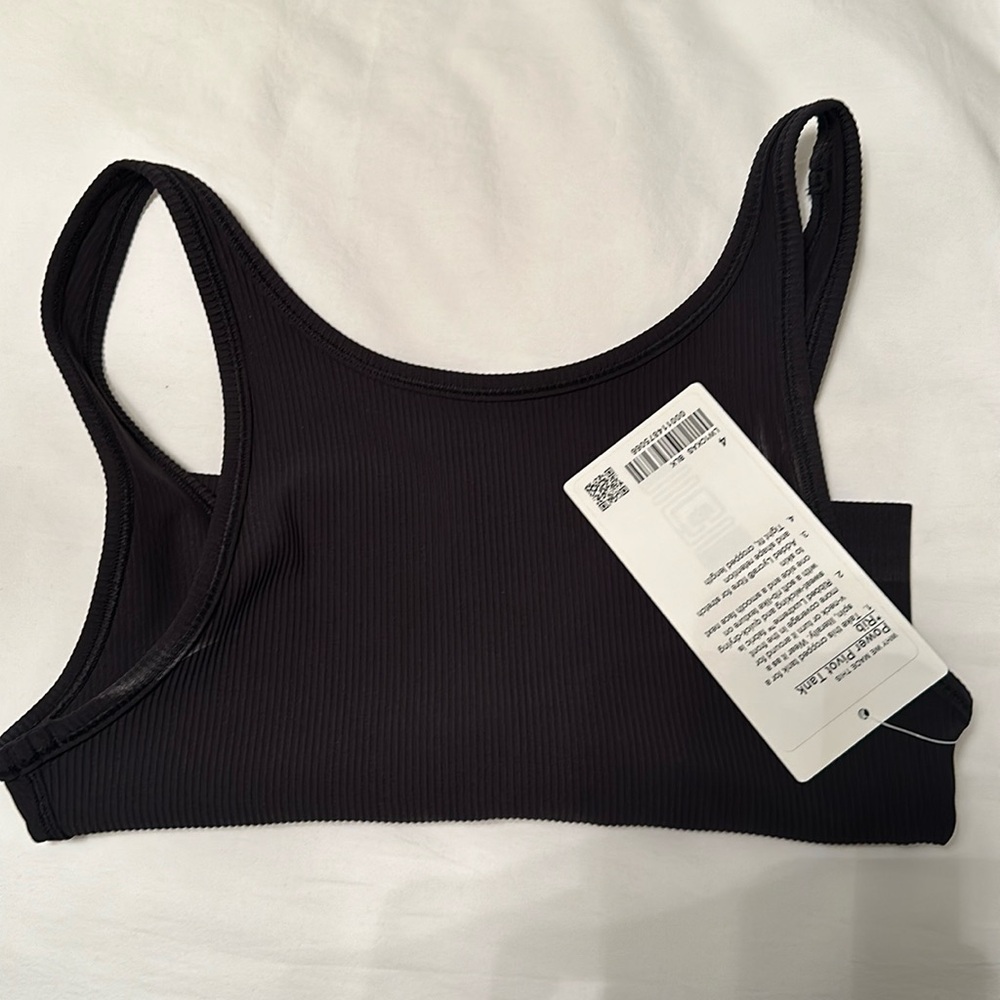 NWT power pivot tank ribbed